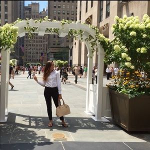 White Long Sleeve Shirt Banana Republic~Size2P